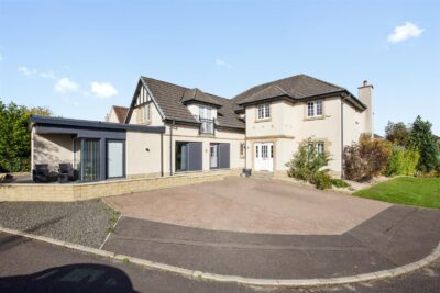 4 Nithsdale Place, Dunfermline, KY11 8GN
