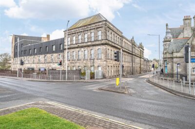72 Damask Winterphur Lane, Dunfermline, KY12 9FZ