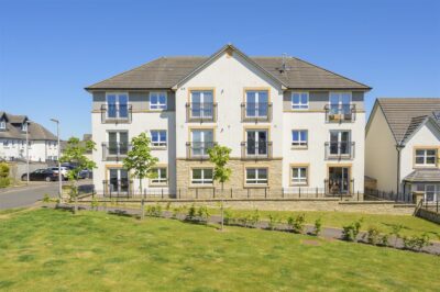 12 Robert Grove, Dunfermline, KY11 8NL