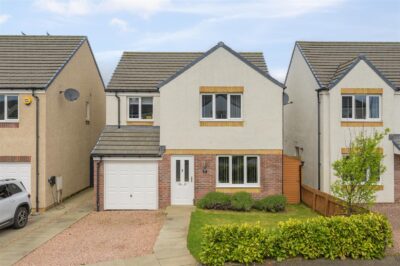 13 Roe Deer Place, Dunfermline, KY11 8UR