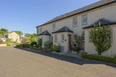 2 Donibristle Gardens, Dalgety Bay, KY11 9DD