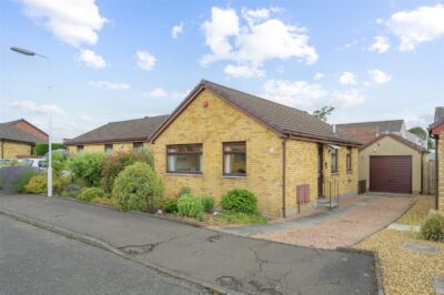 22 Glen Clova Crescent, Cairneyhill, KY12 8YT