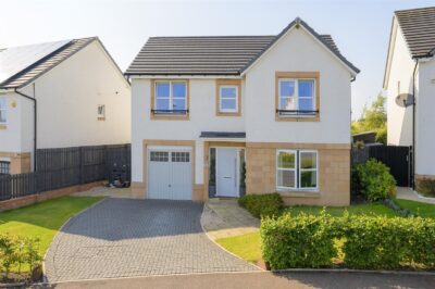 8 Pitdinnie Avenue, Cairneyhill, KY12 8BP