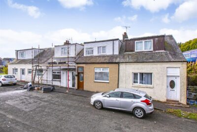 10 Natal Place, Cowdenbeath, KY4 8HX